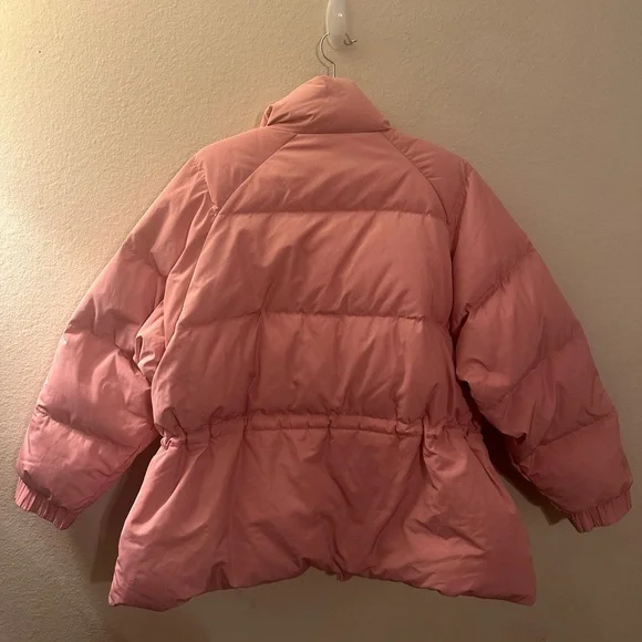 NWT Levi’s Rosa Fashion Puffer in Blush Pink - Picture 3 of 3